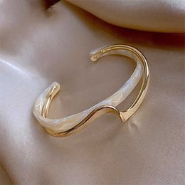 Luxury White Shell Double Layer Metal Open Cuff Bangles Stainless Steel Smooth Gold Women Delicate Bracelet Jewellery Q0719