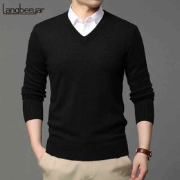 High Quality Fashion Brand Woollen Knit Pullover V Neck Sweater Black For Men Autum Winter Casual Jumper Men Clothes 211109