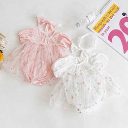 Ins Fashion Daisy Born Baby Lace Romper for Girls Embroidery Onesie Summer Clothing Infant Toddler Birthday Party 210529