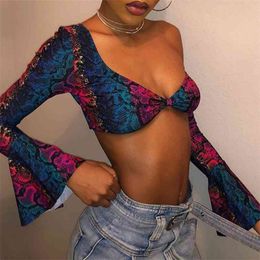 Fashion Off Shoulder Snake Printing Colour Stitching Street Style Crop Top Women Flared Sleeves V Neck Slim Mini Tops Club Wear 210517