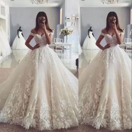2022 Gorgeous Lace Applique Wedding Dresses Bridal Ball Gown Off the Shoulder Floor Length Beach Castle Custom Made Plus Size vestidos