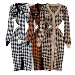 Autumn Elegant Temperament V-neck Hit Color Dress Office Lady Single-breasted Houndstooth Knitted Stretch Dress Women Clothing 211206