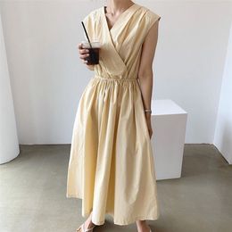 Korean elegant minimalist temperament blue V-neck dress pleated waist long large swing sleeveless women A-Line 210508