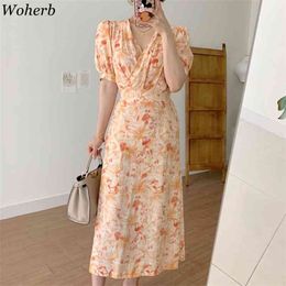 Summer Maxi Dress Vintage Temperament Robe V-neck Pleated Women Slim Waist Thin Short Sleeve Floral es 4l103 210519