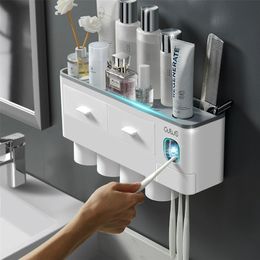 Toothbrush Holder Bathroom Accessories Storage Rack Toothpaste Squeezer Dispenser Automatic Wall Mount Magnetic Adsorption 210423