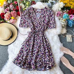 Summer Women V Neck Short Sleeve Bandage Slim Dress Fashion Hem Ruffle Layer Ladies Retro Floral Print Dresses Vestidos 210525