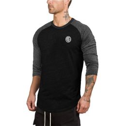 Muscleguys Fashion T Shirt Men O-Neck T-shirt Men's Casual Cotton 3/4 Sleeve Tshirt Slim Fit Raglan Fitness T Shirt Man 210421