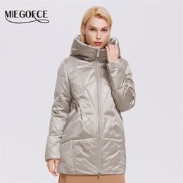 MIEGOFCE Autumn Winter Style Ladies Jacket Mid-length Loose Polyester Cotton Women Coat Parkas D21615 211008