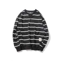 Autumn Fleece Sweatshirts Black White Striped Basic Pullover Hoodies Loose Sweat Shirt Fashion Tops High Quality Male Clothing 210603