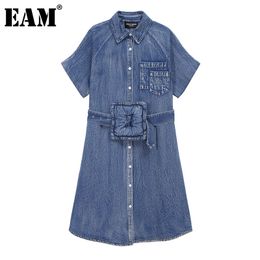 [EAM] Women Blue Casual Spliced Pocket Sashes Denim Dress Lapel Short Sleeve Loose Fashion Spring Summer 1DD8531 210512