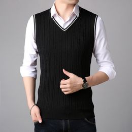 Sleeveless Sweater Tank Tops Men Autumn Warm Knitted Jumpers Vest for Men Classic Casual V Neck Basic Vest Mens Striped Sweater