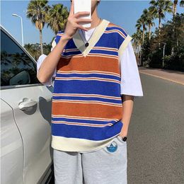 2021 Men stripe Sweater Vest Autumn Knitted Male Korean Style Trend Loose V-neck Sleeveless Waistcoat Vest Sweater College Style Y0907