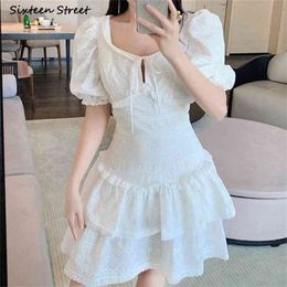 White Solid Puff Sleeve Summer Dress For Woman O-neck Slim High Waist Clothes Female Backless Sexy Mini Dresses 210603