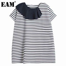 [EAM] Women Black Striped Spliced Big Size Casual T-shirt Ruffles Neck Bat Sleeve Fashion Spring Summer 1DD7248 210512