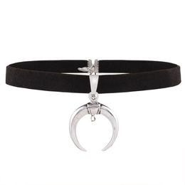 Schwarz Goth Choker Halskette Velvet Gothic Chocker handgefertigte Mondh￤ndler Halskette f￼r Frauen cooler Luna -Schmuck J0312