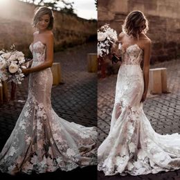 Romantic Mermaid Floral Lace Country Wedding Dress 2022 Strapless Sweetheart Corset Bohemian Beach Bridal Gowns Appliques Long Bride Dresses