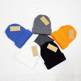 10pcs Spring & Fall Winter Christmas Hats For man and woman sport Fashion Beanies Skullies Chapeu Caps Cotton Gorros Wool warm hat Knitted cap Candy