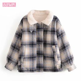 Lapel Long Sleeves Thick Warm Vintage Lattice Lambswool Women's Jacket Coat Fashion Loose with Pockets Chic Female Tops 210507