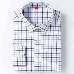 Men's Oxford Long Sleeved Cheque Plaid Shirt Patch Chest Pocket Standard-fit Checkered/Striped Printed Casual Button Down Shirts 210708