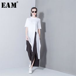 [EAM] Women White Solid Color Asymmetrical Vent Long T-shirt Round Neck Short Sleeve Fashion Spring Summer T298 210720