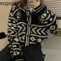 Ezgaga Vintage Snowflake Argyle Vintage Christmas Sweater Women Warm Chic Long Sleeve Graphics Knit Cardigan Korean Fashion 210430