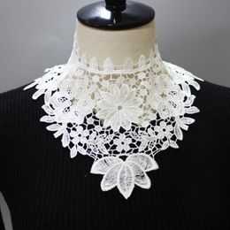 Women Lace Floral Fake Collars Ladies Shirts Detachable Collar White Black Embroidery Necklace False Shawl Decorative Bow Ties253v