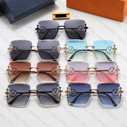 Designer Brand Fashion Sunglasses Luxury Outdoor Summer Elegant Beach Sun Glasses Alloy Frameless Unique Wavy Edge for Man Woman 7 Colour Good Quality