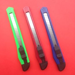 Foreign trade hand-cut paper trumpet wallpaper students color art knife industrial hand-paper glass film giveaway knife