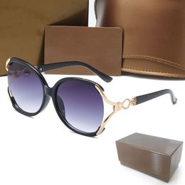 High Quality Designer Womans Sunglasses Luxury Mens Sun glasses UV Protection men eyeglass Gradient Metal hinge Fashion women spectacles 825 with Original box