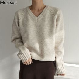 Winter Korean V-neck Knitted Sweater Pullover Women Long Sleeve Solid Casual Fashion Tops Jumpers Femme 210513