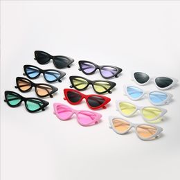 Classic Cat Eye Sunglasses Women Vintage Sexy Lady Sun Glasses Shades Female Eyewear Designer Anti-UV Eyeglasses Wholesale