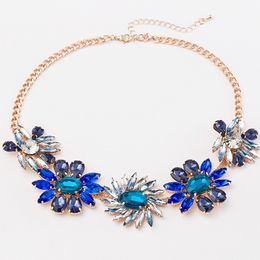 Top Fashion Jewellery Exquisite Rhinestone Pendant Necklace Gem Flower Chain Necklace For Women Wedding N011