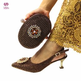 coffee bag design Australia - Dress Shoes 2021 Nigerian Women And Bag Set In Coffee Color High Quality Design Italian Ladies Pumps For Christmas Party