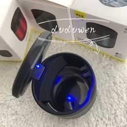 party gift 6.5X6cm Durable portablea metal ashtray car interiors black travel cigarette ash holder ashtray Car Stand with Blue LED Light