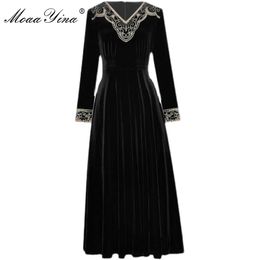 Fashion dress Spring Women Dress V-neck Long sleeve Vintage Embroidery Velvet Elastic waist Dresses 210524