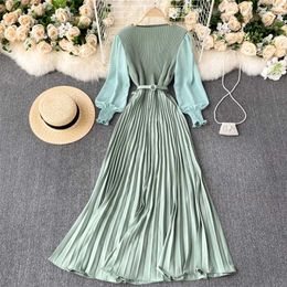 Autumn Fashion Streetwear Long Dress Design French Pleated Maxi Women Elegant O Neck Sleeve A-line 220119