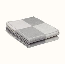 Letter Cashmere Designer Blanket Soft Woollen Scarf Shawl Warmth Plaid Sofa Bed Fleece Knitted Blanket