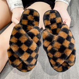 2021 Home Women Fur Slippers Fashion Lattice Design Indoor Flat Shoes Bedroom Soft Non-slip Casual Woman Slippers Y1120