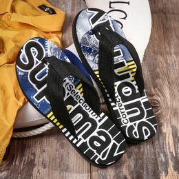 Top Quality Coslony Shoes Men Luxury Summer Non-slip Slippers Tide Men Word Tow Men's Outdoor Beach Open Toe Sandals Slippers Black Gingham