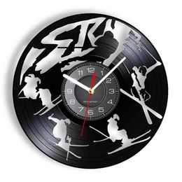 Snow Skating Vintage Silent Wall Clock Winter Sport Home Decor Snowboarding Wall Art Vinyl Crafts Clock Skateboard Lovers Gift H1230