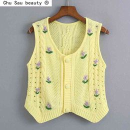 Vintage autumn woman slim mini embroidery floral sleeveless knitted sweaters vest cropped tops jumper 210514