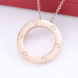 logo luxury Pendant Necklaces women round pendant stainless steel couple round circle jewelry on the neck fashion Christmas Valentine Day Gifts wholesale