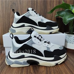 Mix Colours Paris Men Comfort Casual Shoes Triple S Thick Clear Sole Trainers Dad Shoe Sneaker Crystal Bottom Mens Womens Mesh Chaussures Runner dwqqsfppkj