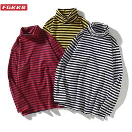 FGKKS Fashion Brand Men Striped T-Shirt Spring Summer New Men Casual Base Tee Shirt Tops Turtleneck Long Sleeve T Shirts Male 210329