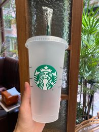 Starbucks Kupa 24oz / 710ml Plastik Bardak Yeniden Kullanılabilir Siyah İçme Düz Tabanlı Bardak Sütun Şekli Kapaklı Saman 100 ADET DHL tarafından gönderilir