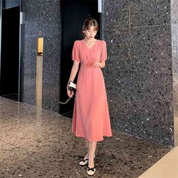 Fashion dress summer styles thin and high quality long puff sleeve es V-neck women pink 210520