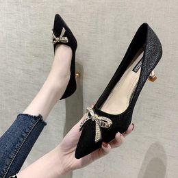 Dress Shoes HKXN Pointed Metal Strip Bow High Heels Woman 2022 Spring Stiletto Shallow Mouth Single Professional Wear Simple T