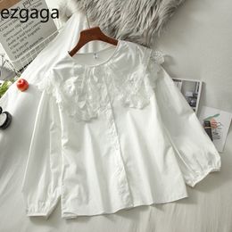 Ezgaga Shirts Women Autumn Sweet Peter Pan Collar Single Breasted Long Sleeve Top Patchwork Lace Solid White Korea Style Fashion 210430