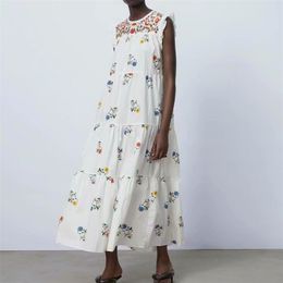 Women Summer Loose Kawaii Long Dress Sleeveless Embroidery Floral O-Neck Female Elegant Street Fashion Dresses Vestidos 210513