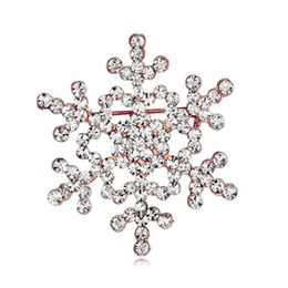 New Shiny Crystal Rhinestone Snow Flowers Brooches for Women Bouquet Brooch Pin 18K Gold Plated Jewelry Xmas Gift Christmas Broches
